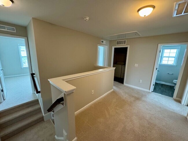 Building Photo - Heather Park Townhomes