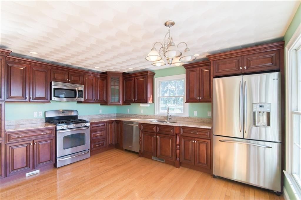 Building Photo - 86 S Brow St