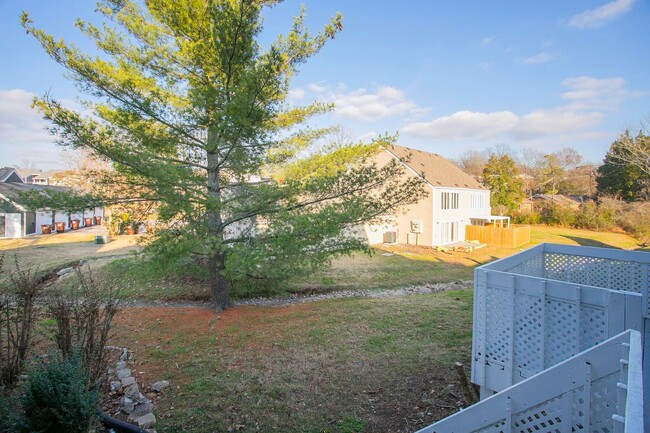 Building Photo - Charming Townhome in Hermitage!