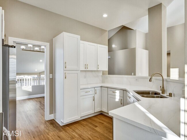 Building Photo - 4 br, 2 bath House - 1101 Rock Creek Way