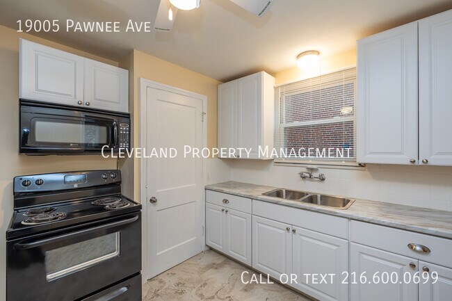 Building Photo - 19005 Pawnee Ave