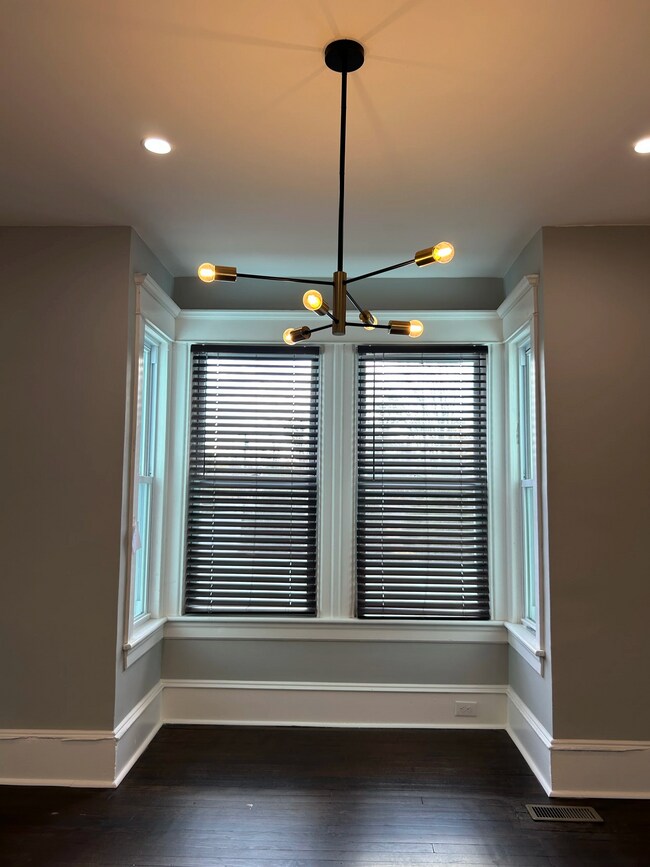 Dining - 72 Delaware Ave