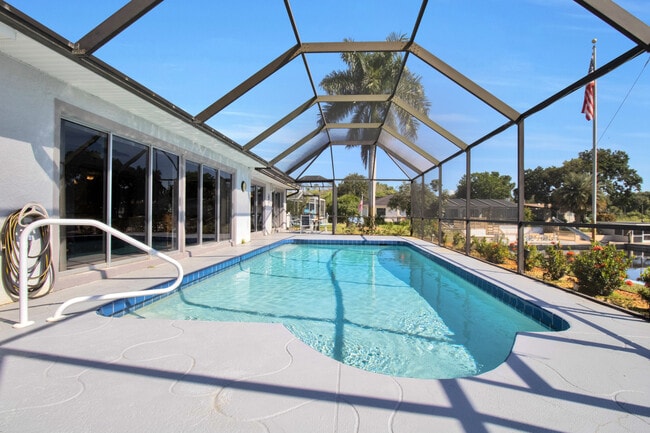 Building Photo - 4274 Gillot Blvd