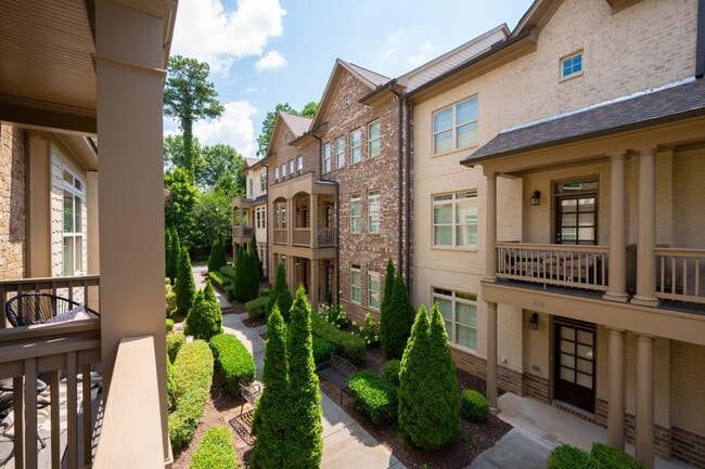 Building Photo - 317 Garland Woods Ct