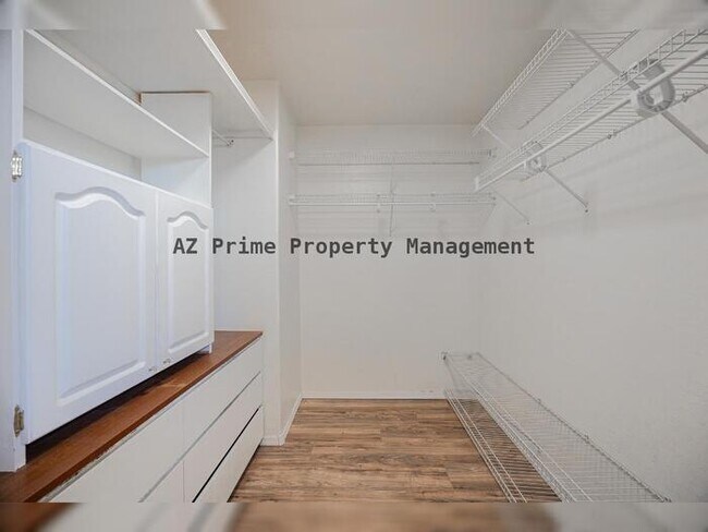 Building Photo - 11424 W Austin Thomas Dr