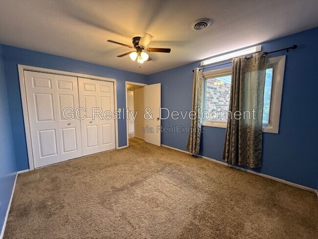 Building Photo - 280 Paddock Cir
