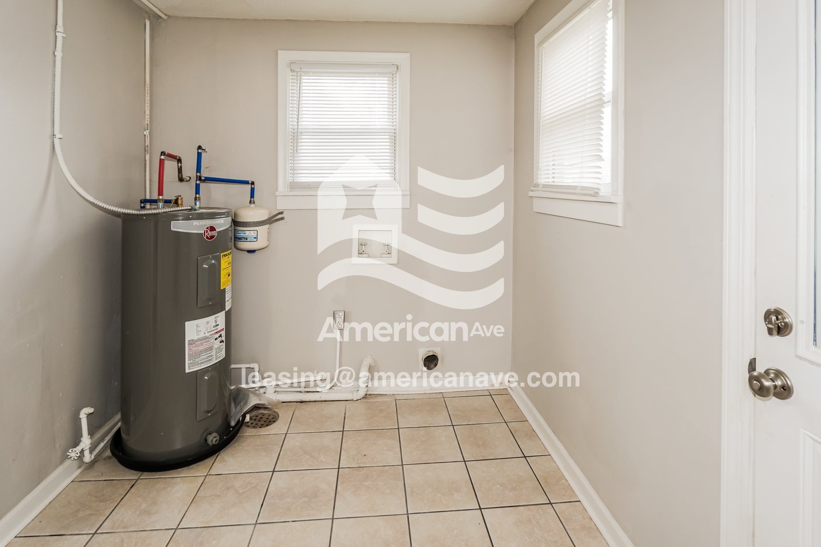 Building Photo - 20 Leander Dr