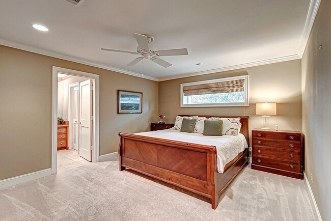 Building Photo - 9310 Oakford Ct
