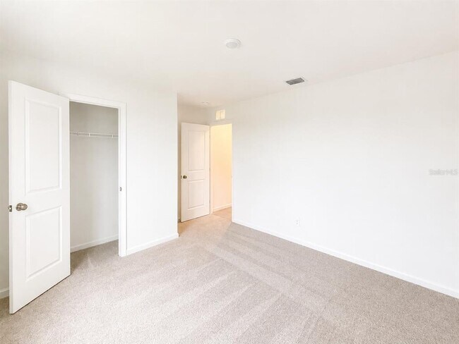 Building Photo - 431 ARTEMIS St