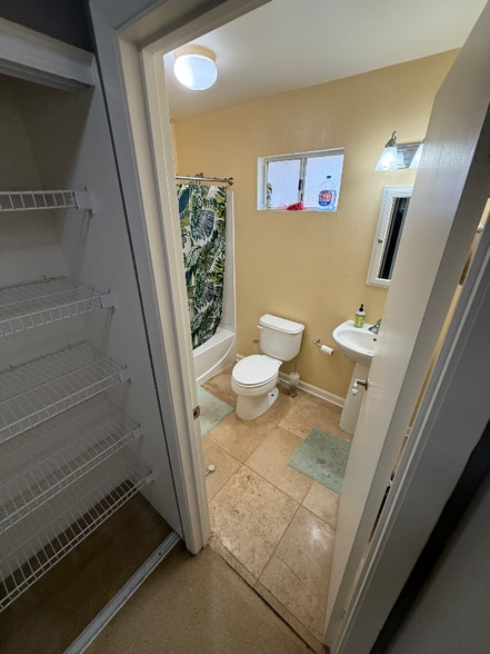 Building Photo - 91-542 Makalea St