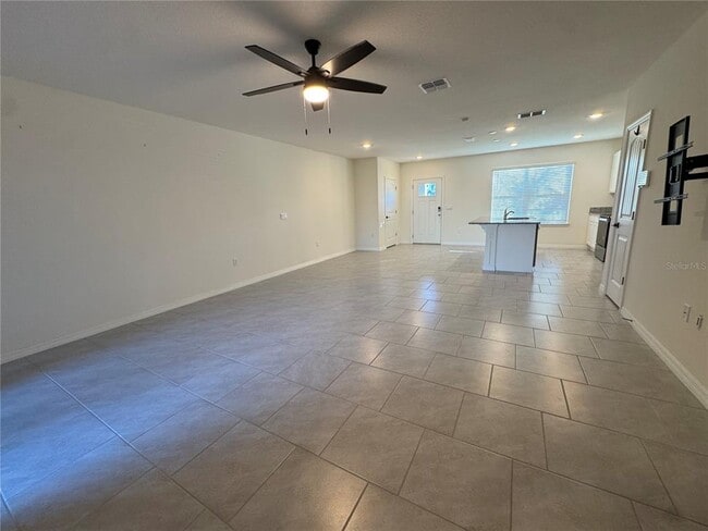 Building Photo - 12063 Holystone St