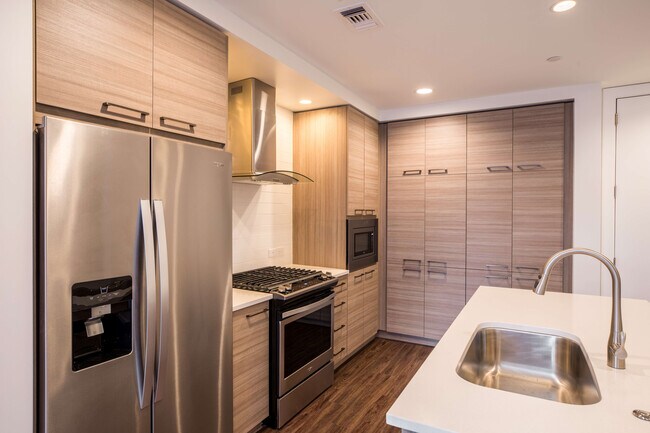 F Floorplan Kitchen - St. Andrie At Buffalo Heights