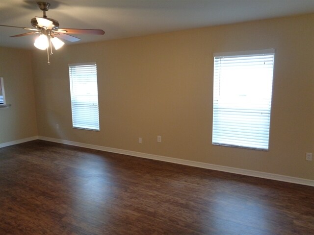 Building Photo - 15403 Quail Woods Pl