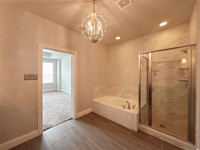 Building Photo - 2729 Troutt Dr
