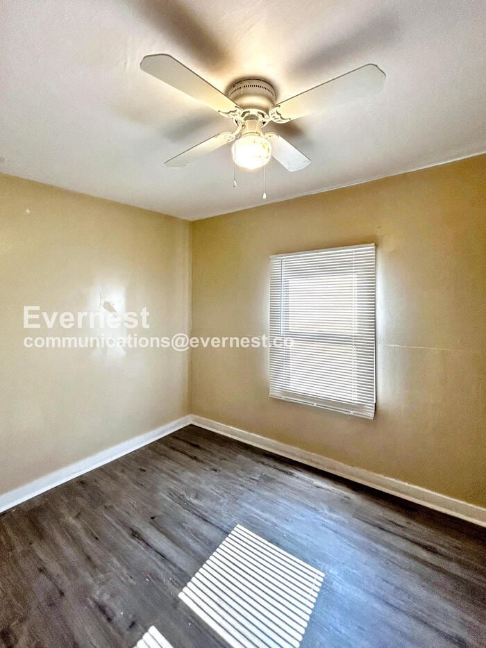 Building Photo - 100 Chestnut St