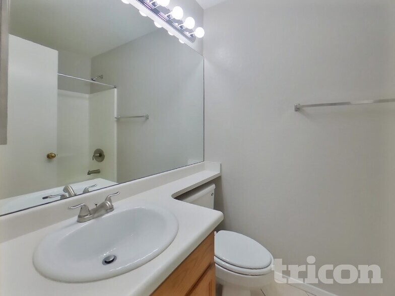 Building Photo - 3732 W Firehawk Dr