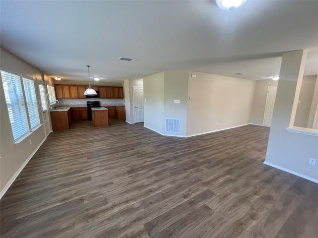 Building Photo - 2409 Becard Dr