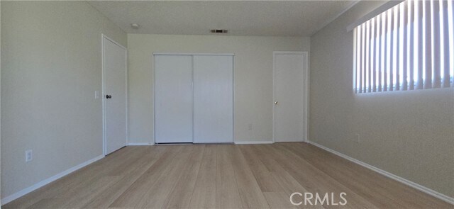 Building Photo - 260 W Shady Grove Dr