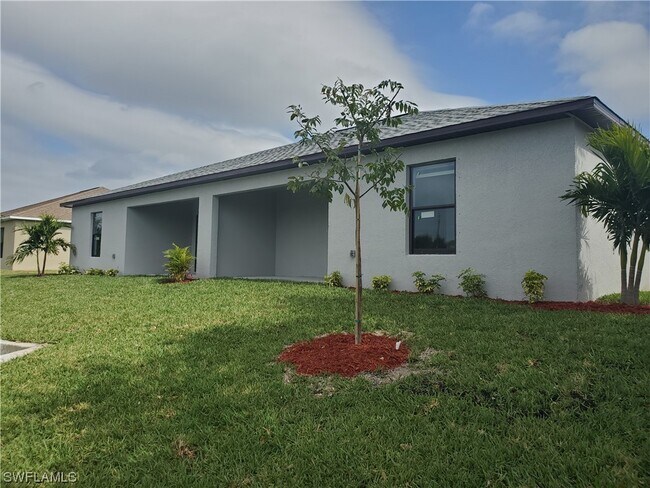 Building Photo - 3418 SW 17th Ave