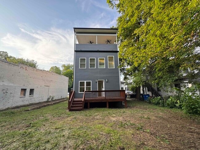 Building Photo - 516 New Bern Ave