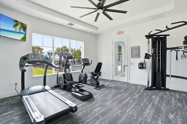 Building Photo - Fully Furnished 3 Bedroom, 3.5 Bath Townhome