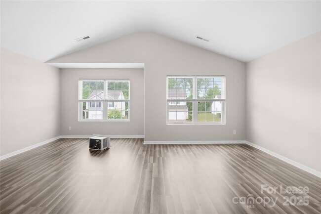 Building Photo - 9615 Weikert Rd