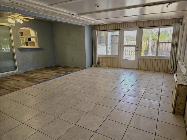 Building Photo - 1088 Panda Rd