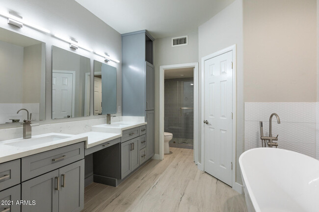 Primary Photo - 7508 E Earll Dr