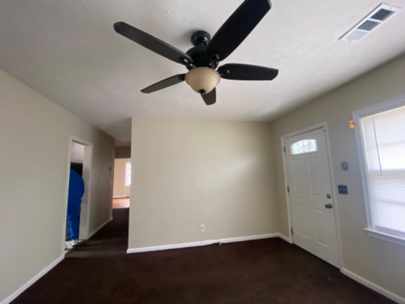 Building Photo - 3948 Singer Dr