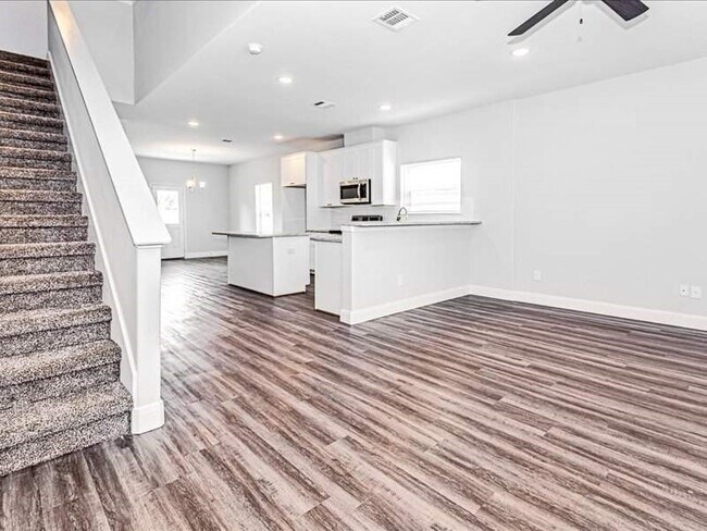 Building Photo - 7838 Booker St