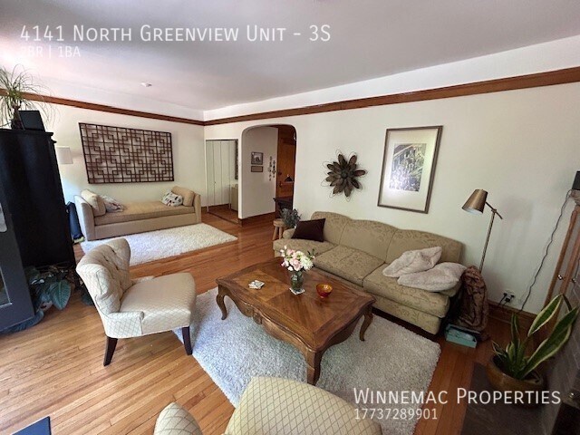 Building Photo - 4141 N Greenview Ave