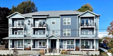 Building Photo - 1513 E Street