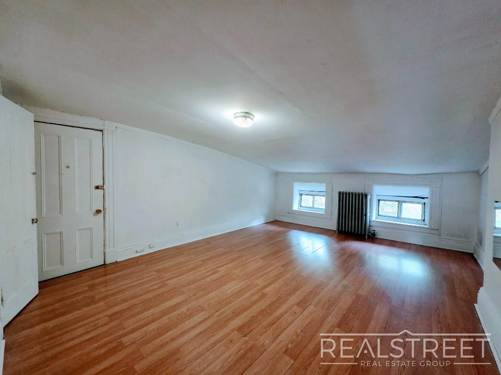 Building Photo - Charming 1 BED in Bed Stuy Brownstone!