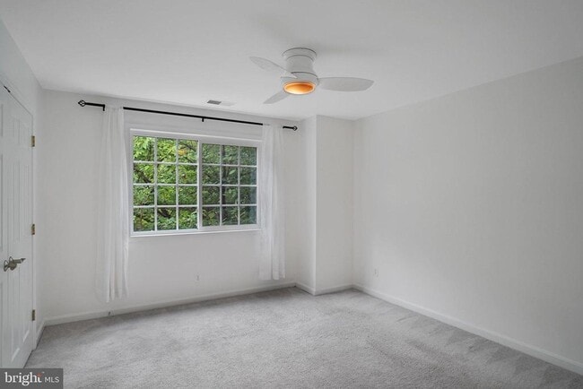 Building Photo - 1309 N Van Dorn St