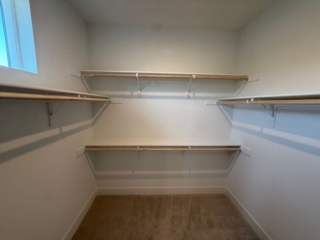 Building Photo - Brand New Townhome in Moonstone Community ...