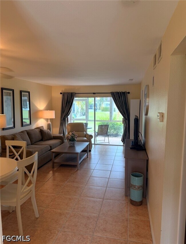 Building Photo - 6300 South Pointe Blvd