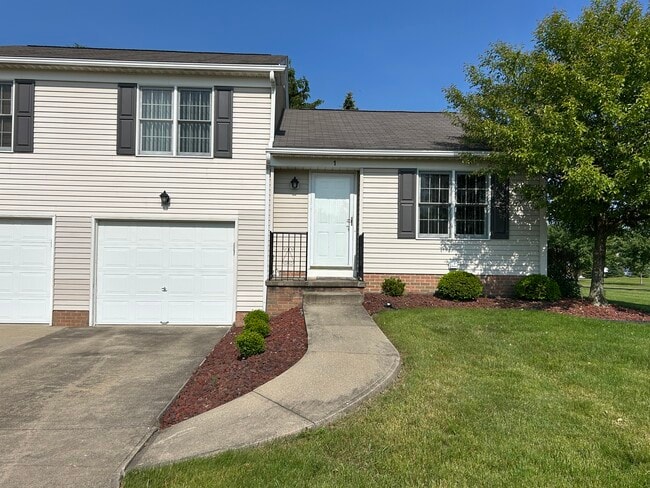 Building Photo - 651 Sturbridge Dr