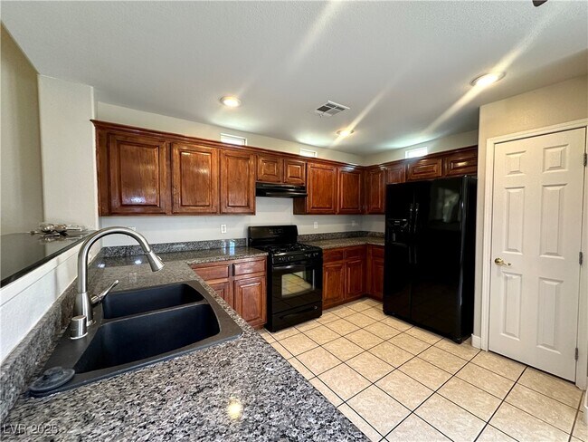 Building Photo - 9978 Erie Stream Way
