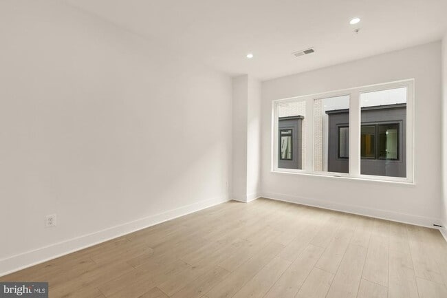 Building Photo - 2615 Olmsted Ct NW