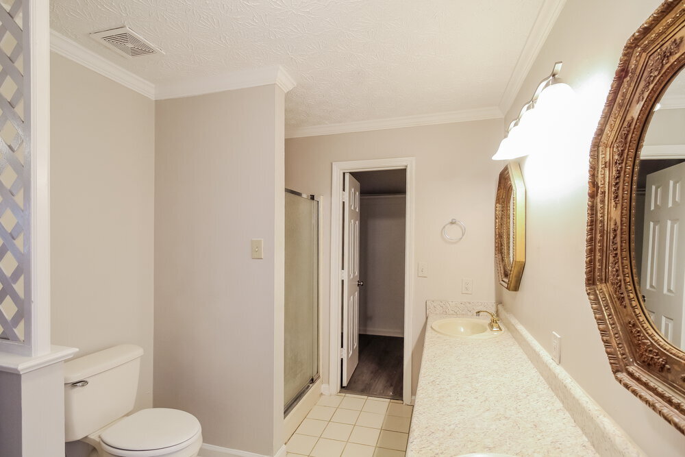 Building Photo - 2671 Ashley Cir