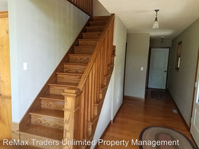 Building Photo - 4 br, 4 bath House - 517 Coal Bank Rd.
