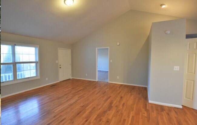 Building Photo - 3996 Leinbach Dr