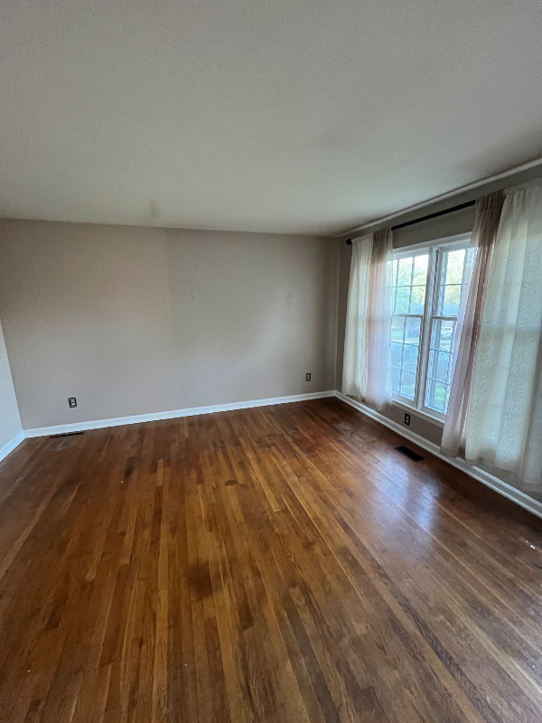 Building Photo - 406 College Park Dr