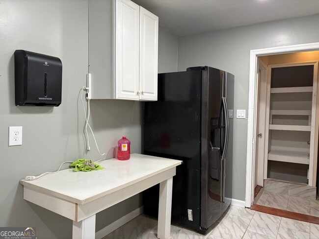 Building Photo - 979 Cone Rd