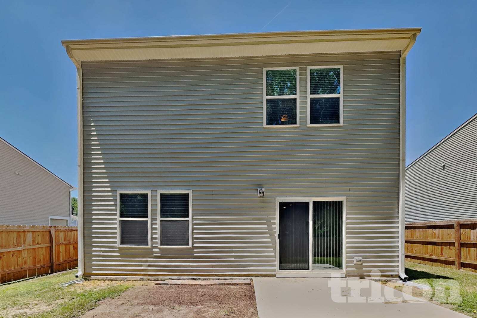 Building Photo - 105 Mdw Vis Ln