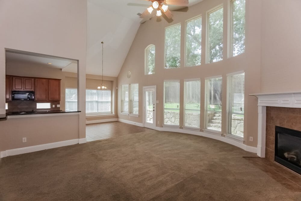 Building Photo - 3405 Marymount Dr