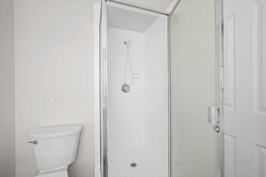 Building Photo - 1030 Ruberta Ave