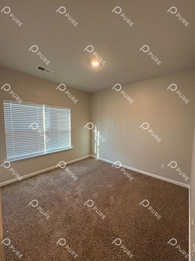 Building Photo - 14170 Lannister Ln