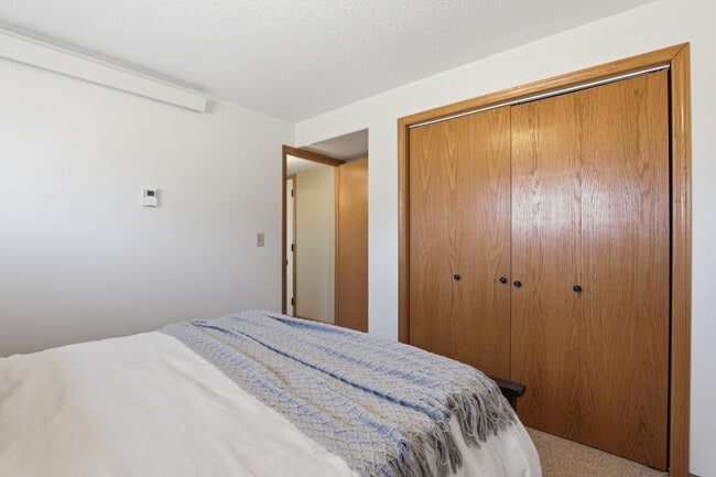 Building Photo - 4517 Three Rivers Dr