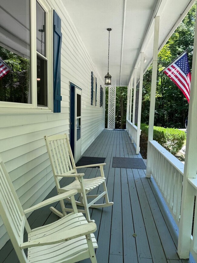 Building Photo - Incredible Home in New Kent County